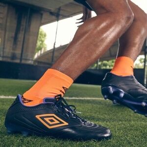 Umbro Tocco III League FG Men's Size 9 (Euro 42.5)